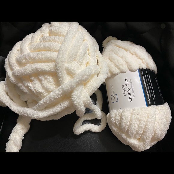 Yarn Destash - Picture 2 of 2